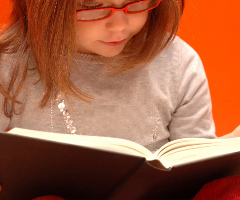 5 Reasons to Become a Book Reviewer