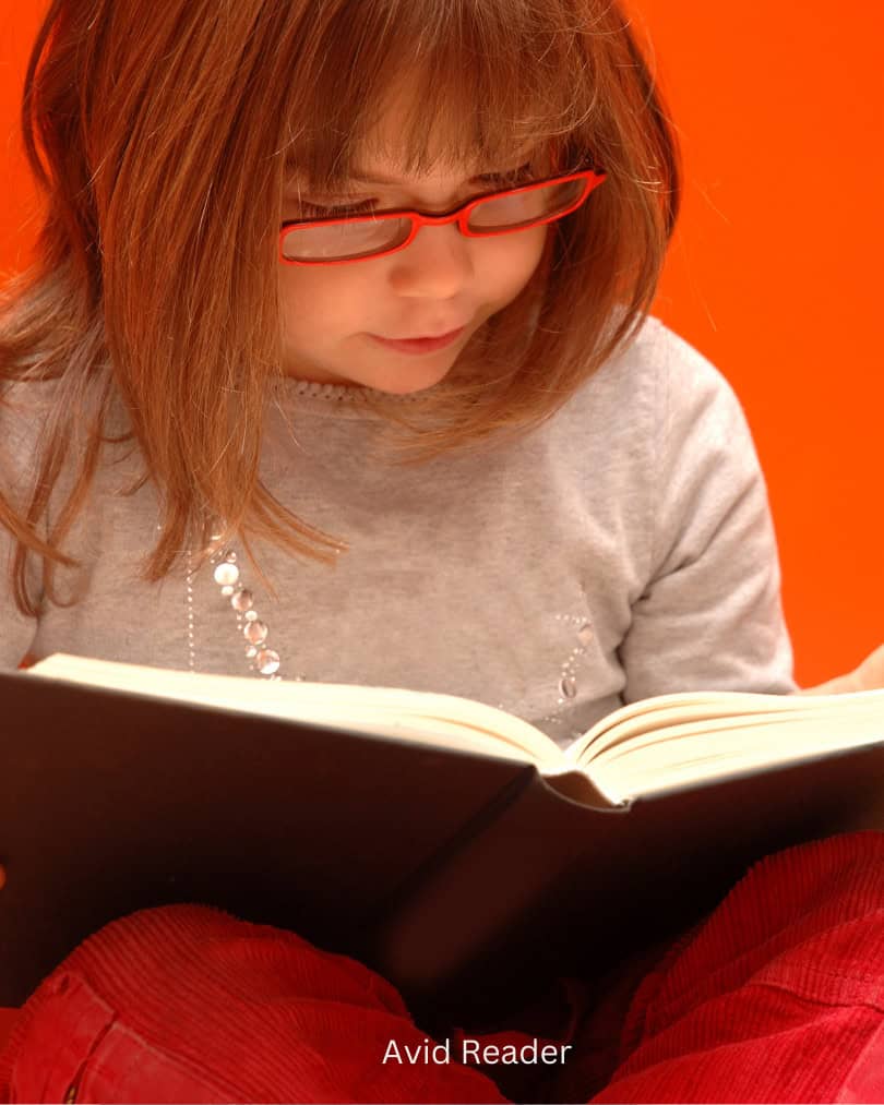 Avid Reader red EFACON folder and white badge reading Rachel Lapidow